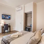 River Luxury Affittacamere 4*